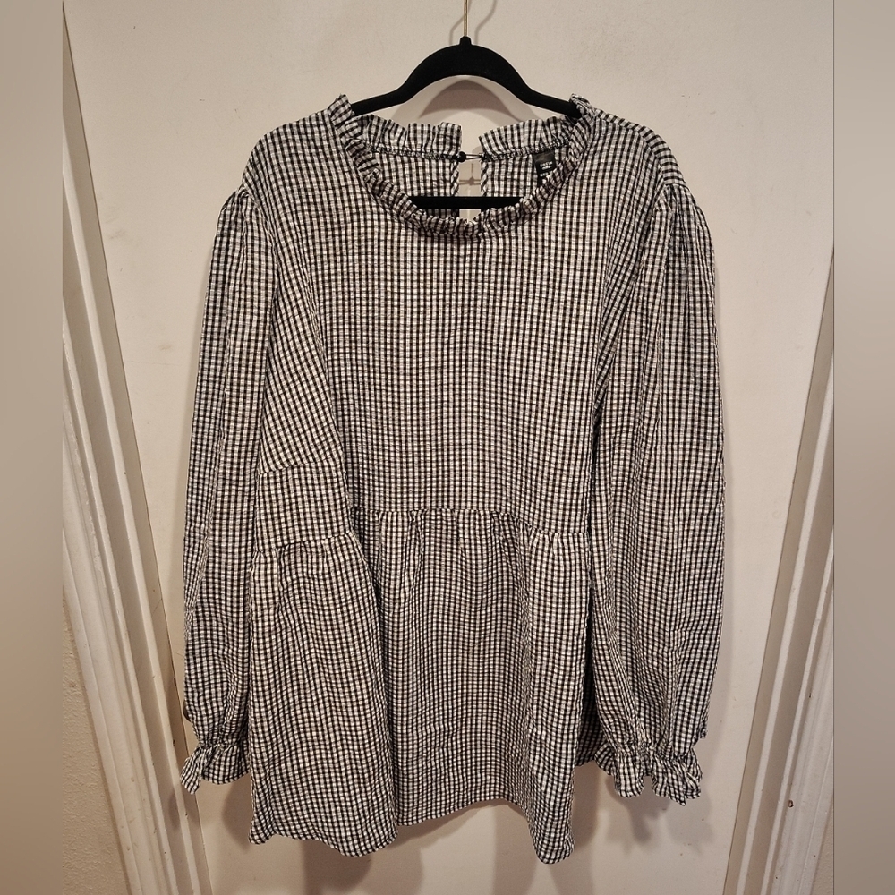 Shein Curve NWT Black & White Gingham Ruffle Neck Peplum Top Sz  32/34 (8X)